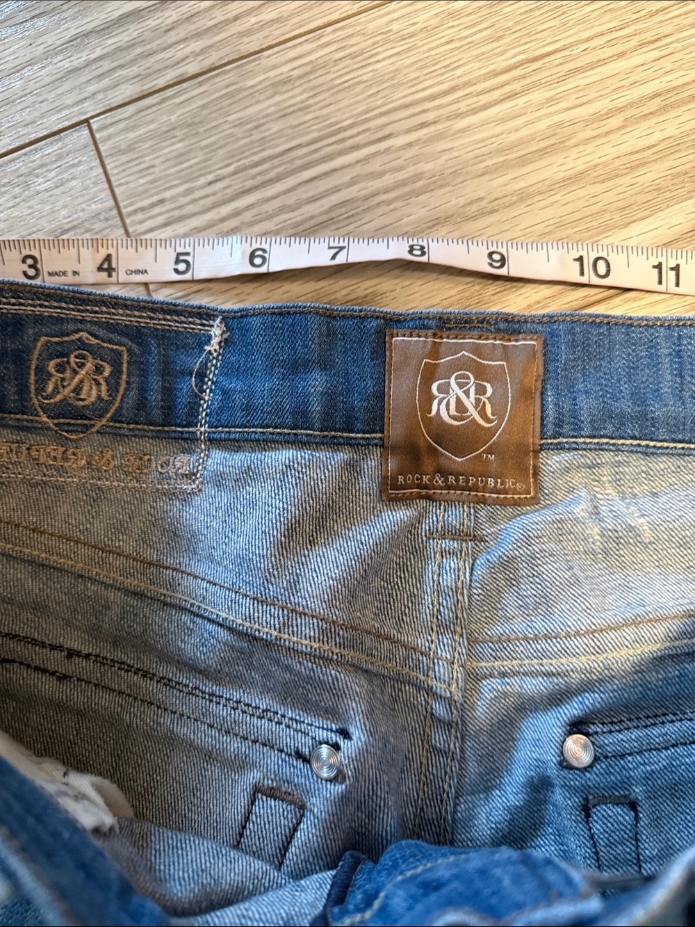 Rock and Republic Ralph Jeans - Picture 4 of 11